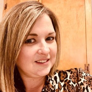 Meet your Posher, Lea